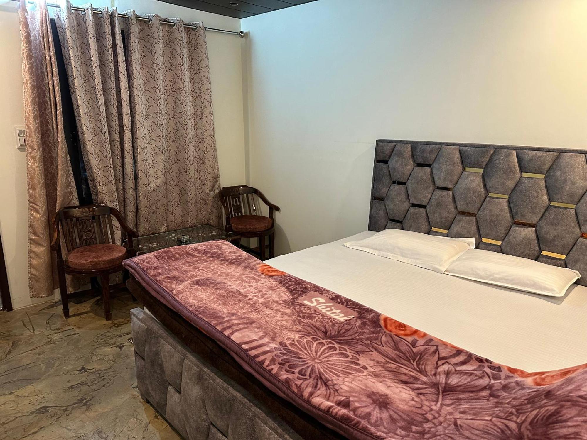 Lake Haven Resort, Sari, Chopta Bagian luar foto