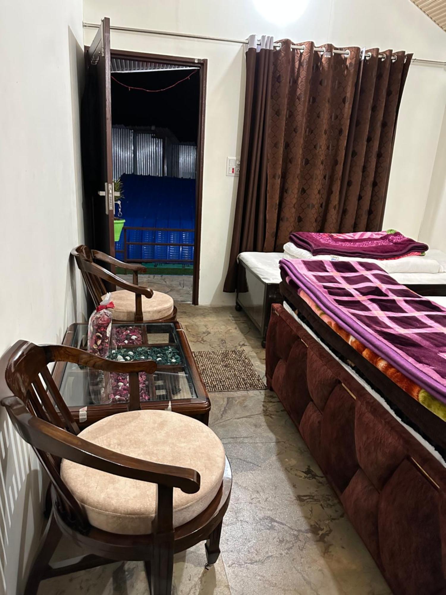 Lake Haven Resort, Sari, Chopta Bagian luar foto